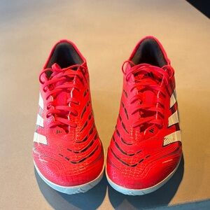 Adidas Predator Pro TF Turf Soccer Cleat - Red/White/Black. Men’s size 8